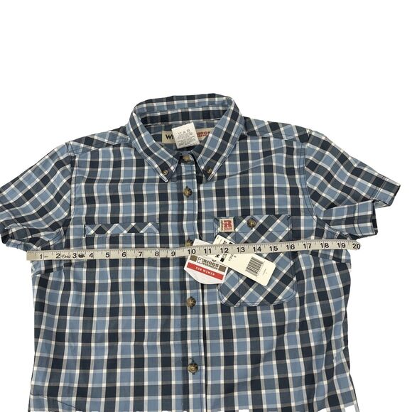 New Women’s Wrangler Riggs Workwear Button Down SS Shirt Small NWT Plaid Blue - Picture 4 of 8